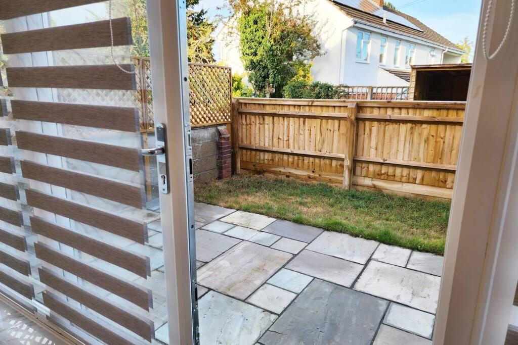 Paradigm House, Stunning 2-Bedroom Apartment 1, Free Parking, Oxford Exterior foto